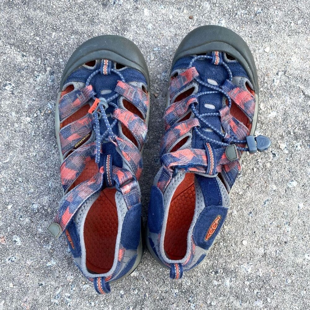 Keen Newport H2 Sandals Womens Size 6 Blue Waterproof Strappy Trail hiking